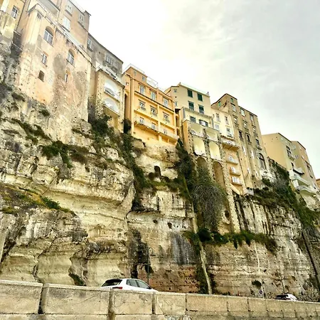 Balcony-Golfo di Gioia-SunsetViews-AuthenticItaly Appartamento