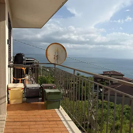 Balcony-Golfo di Gioia-SunsetViews-AuthenticItaly Appartamento