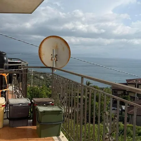 Panoramic Sea View Deluxe In شقة Joppolo
