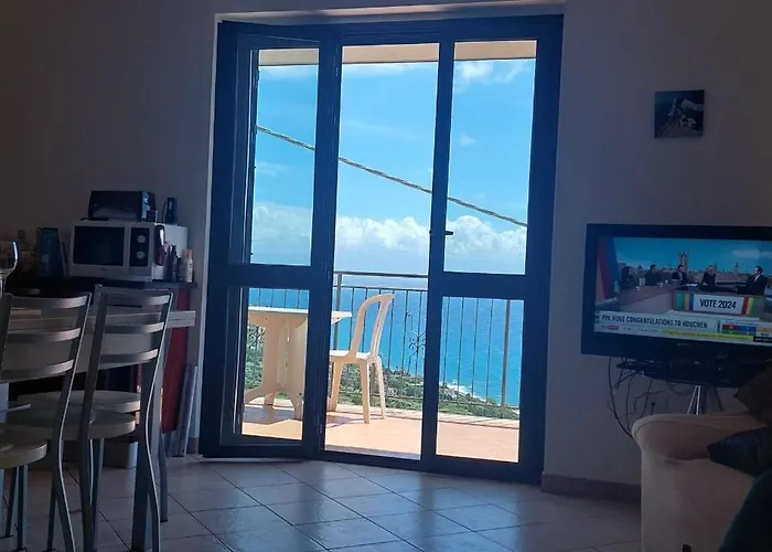 Balcony-golfo Di Gioia-sunsetviews-authenticitaly דירה